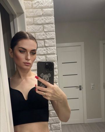 Photo of profile anastasia_alex_mikhailova - DEX1bG-ovi3