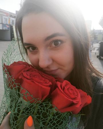 Photo of profile hanna_hnedchyk - BzS4wg3CYW6