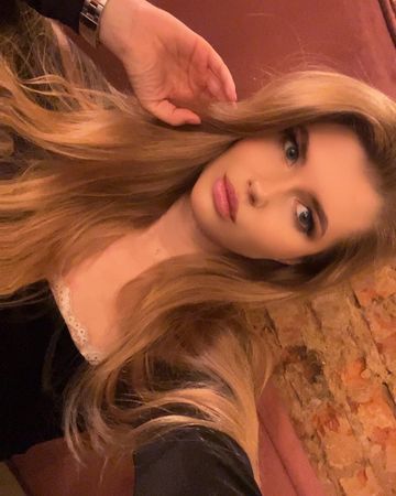 Photo of profile olyusha_kandy - DFkRzJ8oAA9