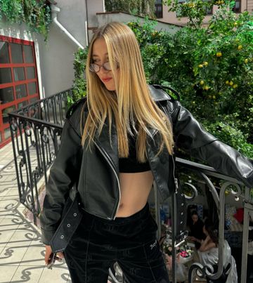 Photo of profile renata_lalalaa - C8_jp_VIlCp