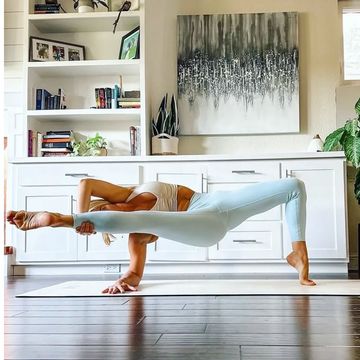 Photo of profile yoga.flowers - CkgOruSNGcl